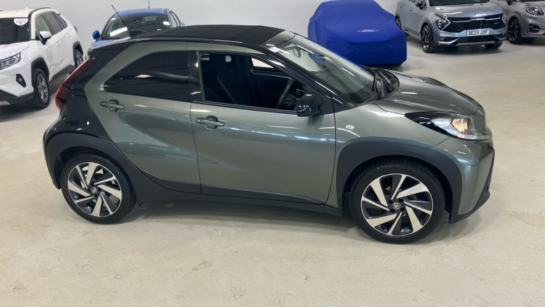 Toyota Aygo X 1.0 VVT-i Edge 5dr Petrol Hatchback